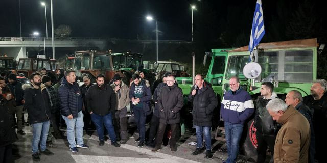Οι αποφάσεις των αγροτών – Πού “σπάνε” τα μπλόκα, “στο τραπέζι” η κάθοδος στην Αθήνα