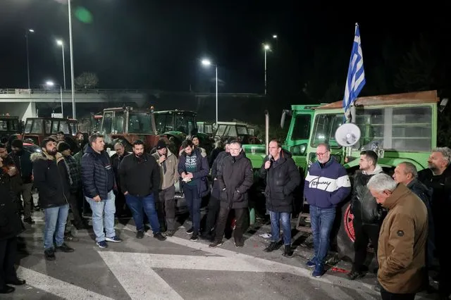 Οι αποφάσεις των αγροτών – Πού “σπάνε” τα μπλόκα, “στο τραπέζι” η κάθοδος στην Αθήνα