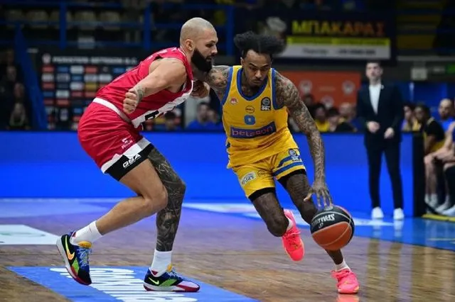 Αθλητικές μεταδόσεις: Πού θα δείτε το Ολυμπιακός – Περιστέρι Betsson