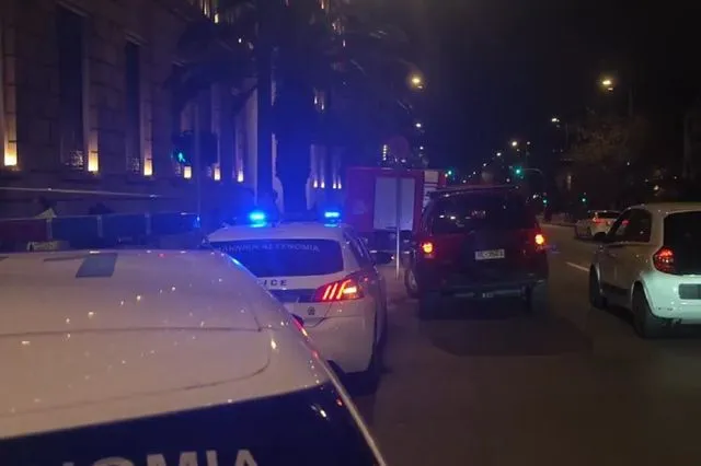 Ύποπτη μηχανή έξω από την Τράπεζα της Ελλάδος – Κλειστή η Ομήρου