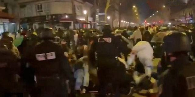 Copa Africa: Άγριο ξύλο στους δρόμους του Παρισιού μετά τη νίκη της Σενεγάλης στον τελικό