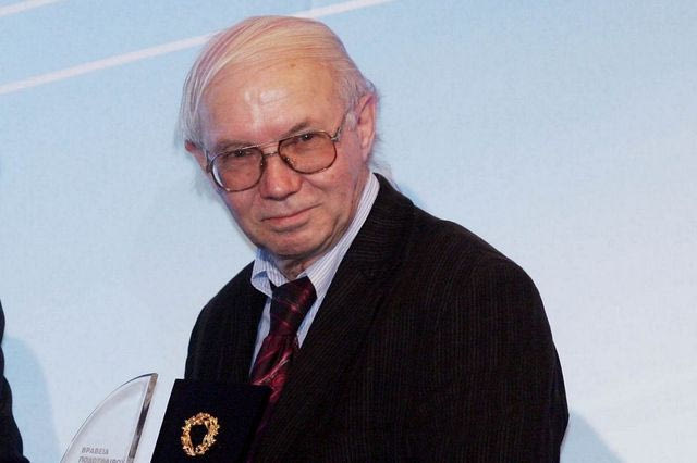 Πέθανε ο Σταύρος Πετρακόπουλος