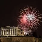 Ευτυχισμένο το 2026 – Η φαντασμαγορική αλλαγή του χρόνου στο Σύνταγμα