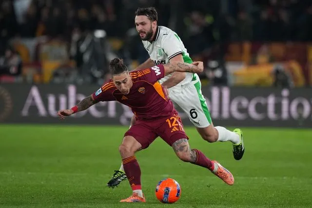 Gazzetta dello Sport: Η Ρόμα διακόπτει τον δανεισμό του Τσιμίκα – Απευθείας επαφή Ολυμπιακού με Λίβερπουλ