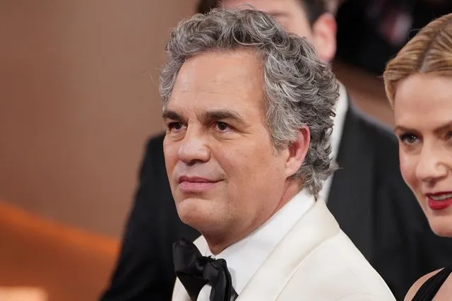 Ο Μαρκ Ράφαλο στις Χρυσές Σφαίρες