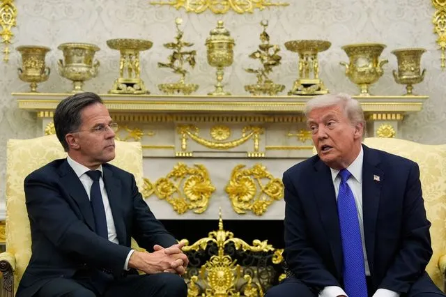 Μαρκ Ρούτε και Ντόναλντ Τραμπ