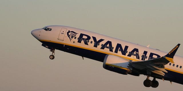 Ryanair: Η κόντρα με τον Μασκ αύξησε τις κρατήσεις και επανεξετάζει το WiFi στον αέρα