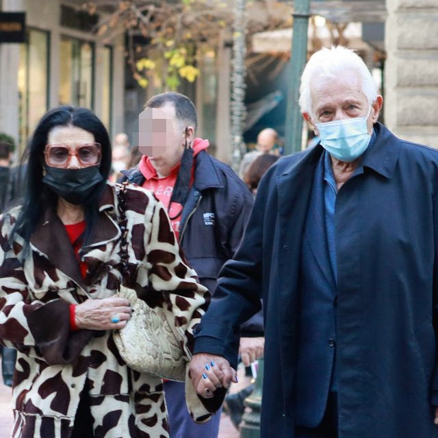 Πένθος για τη Ζωζώ Σαπουντζάκη – Πέθανε ο σύντροφός της