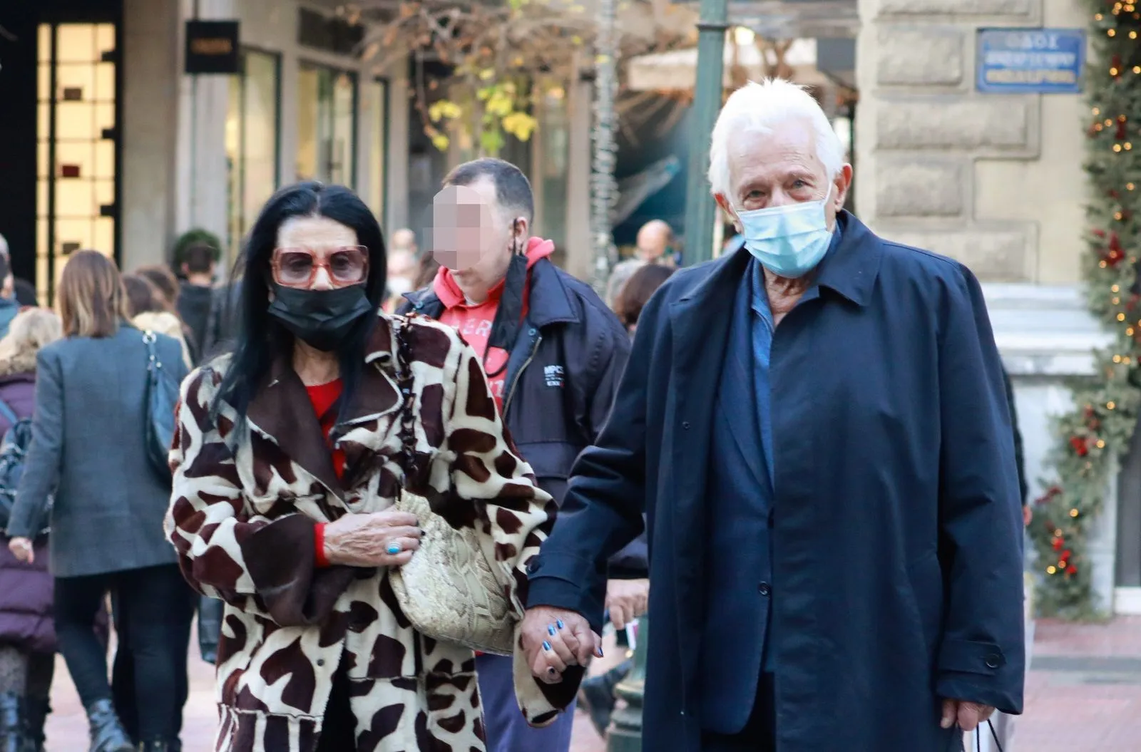 Πένθος για τη Ζωζώ Σαπουντζάκη – Πέθανε ο σύντροφός της