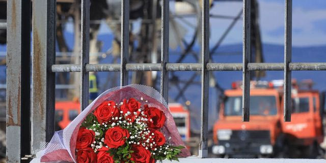 Σεβασμός στην εργατική τάξη, σεβασμός στα χέρια που μάς ταϊζουν