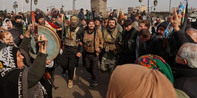 Συρία: Ανθρωπιστική βοήθεια έφτασε στο Κομπάνι