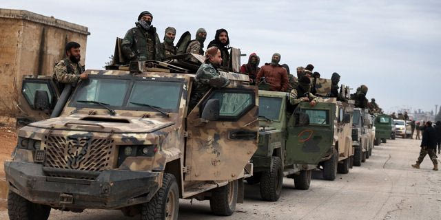 Δυνάμεις της συριακής κυβέρνησης εισέρχονται στην πόλη Ντέιρ Χάφερ, το Σάββατο 17 Ιανουαρίου 2026, μετά την αποχώρηση των SDF