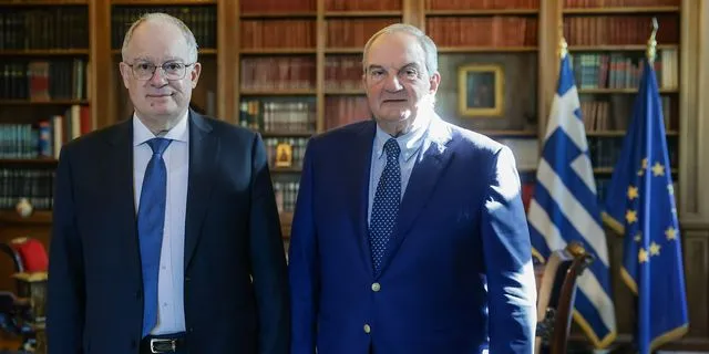 Συνάντηση Τασούλα με Καραμανλή – Συζήτησαν ελληνοτουρκικά και Κυπριακό