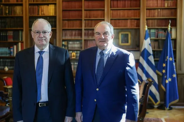 Συνάντηση Τασούλα με Καραμανλή – Συζήτησαν ελληνοτουρκικά και Κυπριακό