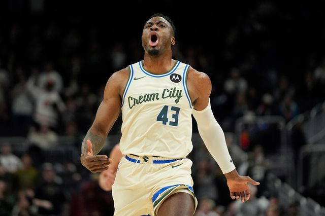 Ο Θανάσης Αντετοκούνμπο