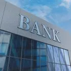 Τράπεζες: Ρίχνουν τα επιτόκια για στεγαστικά δάνεια