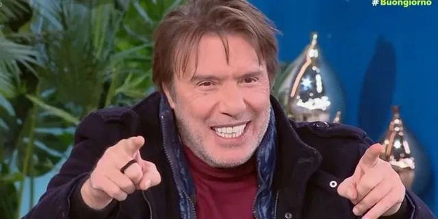 Στράτος Τζώρτζογλου