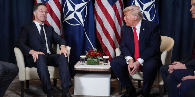 Ο Ντόναλντ Τραμπ και ο Μαρκ Ρούτε στο Νταβός