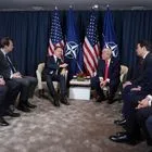 Ο Ντόναλντ Τραμπ και ο Μαρκ Ρούτε στο Νταβός