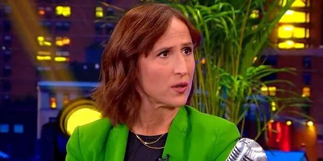 H Γιούλη Τσαγκαράκη