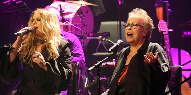 Δήμητρα Γαλάνη και Ελένη Τσαλιγοπούλου