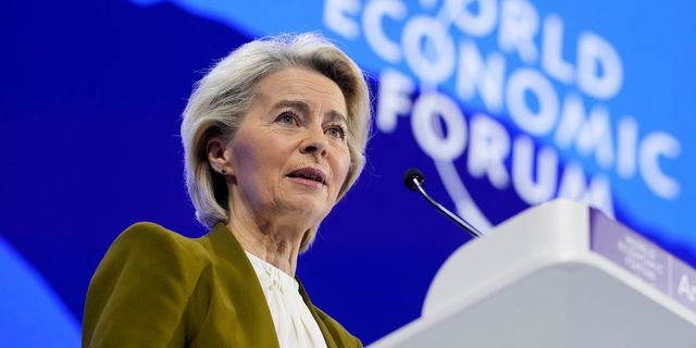 Ισχυρή ευρωπαϊκή απάντηση στις απειλές του Τραμπ υποσχέθηκε η φον ντερ Λάιεν