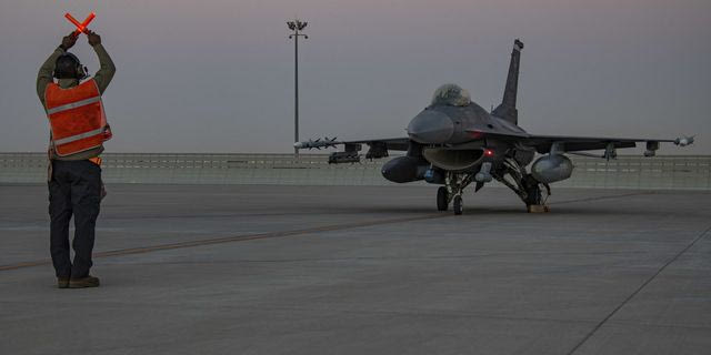 Τύμπανα πολέμου πάνω από το Ιράν – Αναφορές για αμερικανικό χτύπημα εντός ωρών