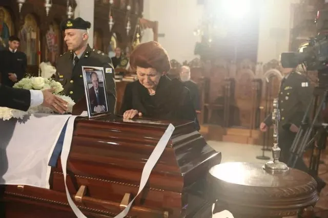 Κύπρος: Συγκίνηση στην κηδεία του Γιώργου Βασιλείου – Παρόντες και Τουρκοκύπριοι ηγέτες