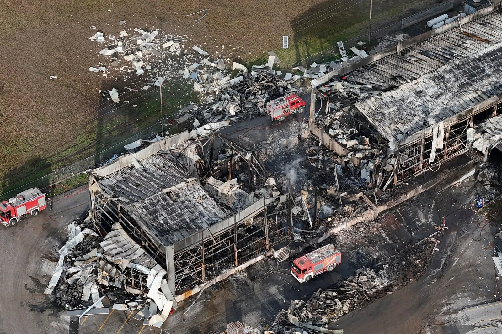 Οι δύο παρανοϊκές θεωρίες συνωμοσίας για την τραγωδία στη 