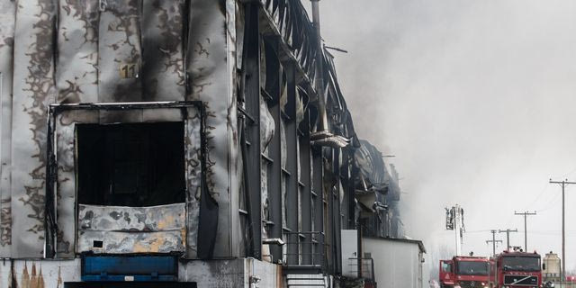 Το εργοστάσιο μπισκότων "Βιολάντα" μετά τη φονική έκρηξη