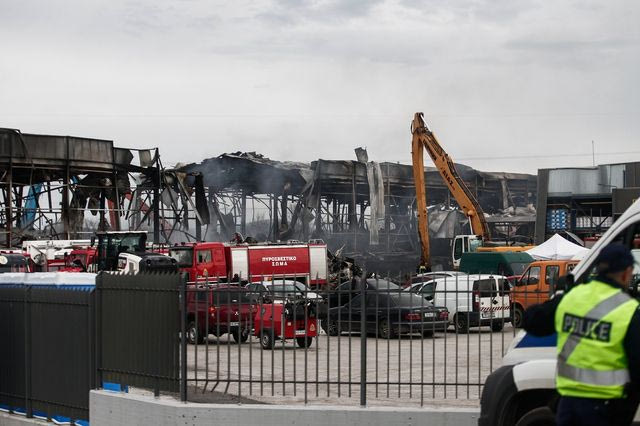 Η επόμενη ημέρα της πυρκαγιάς στην βιομηχανία μπισκότων "Βιολάντα"