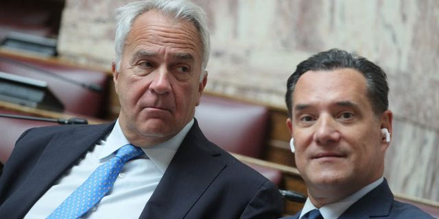 Οι “τραμπικοί” δίνουν γραμμή στην κυβέρνηση