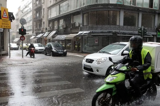 Κακοκαιρία: Έκτακτα μέτρα για την προστασία των εργαζομένων του ιδιωτικού τομέα