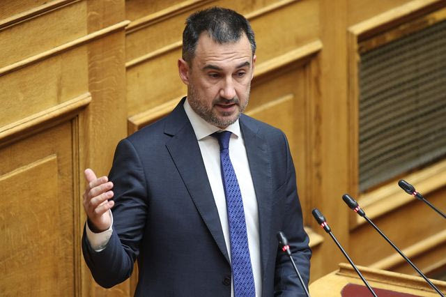 Επίκαιρη ερώτηση Χαρίτση σε Μητσοτάκη για τη Βενεζουέλα: “Ντροπιαστική και επικίνδυνη η δήλωσή του”