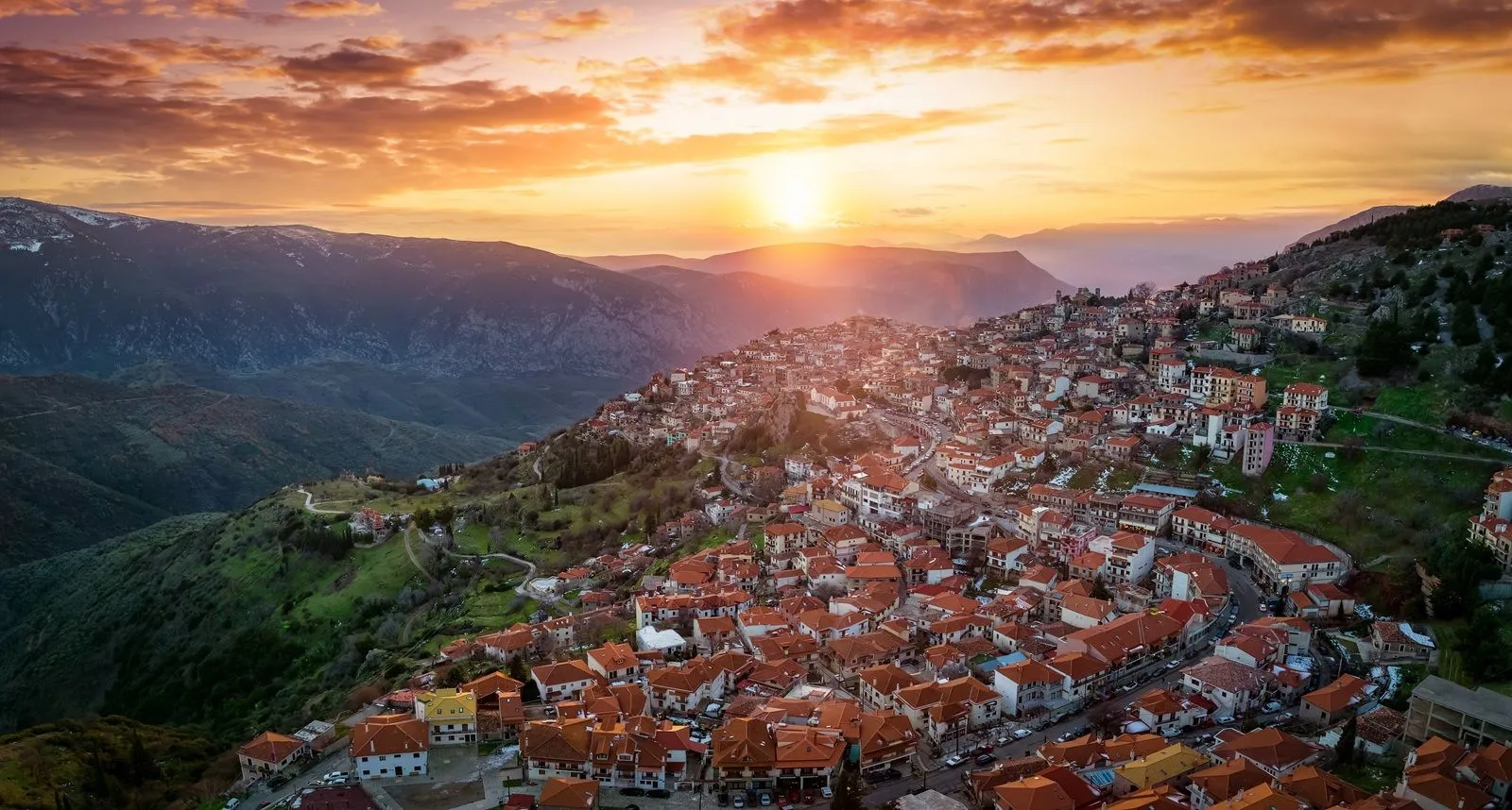 Πετρόχτιστα χωριά: 5 προτάσεις για χειμερινές αποδράσεις