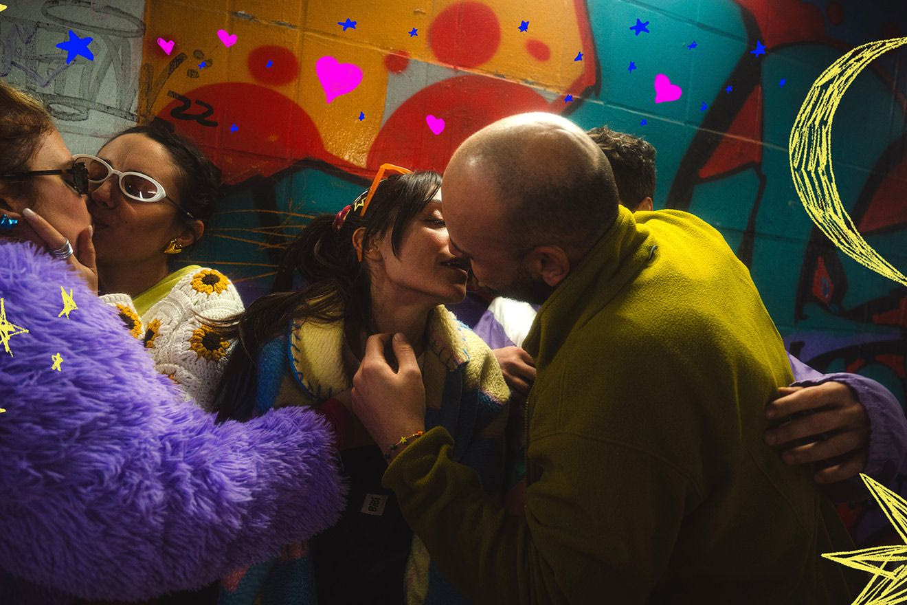 Πότε ερωτεύτηκες τελευταία φορά; H Αστερόσκονη επιστρέφει στο Θέατρο Σημείο