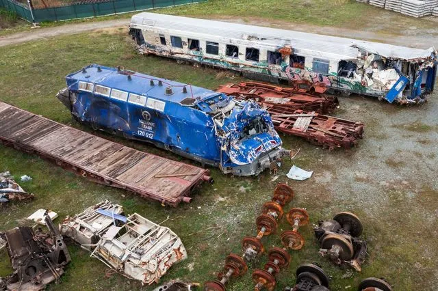 Τέμπη: Πόσο τραυματισμένη είναι η ελληνική κοινωνία;