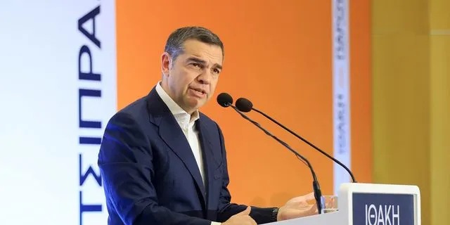 O Αλέξης Τσίπρας στην παρουσίαση της “Ιθάκης” στη Λάρισα