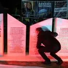 Τέμπη: Μνημείο για τα θύματα στον δήμο Καισαριανής – “Να βλέπουν και να σκέφτονται”