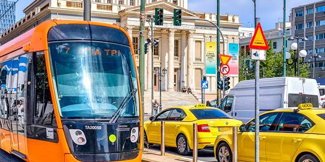 Κυρανάκης: Από σήμερα το τραμ φτάνει στο λιμάνι του Πειραιά