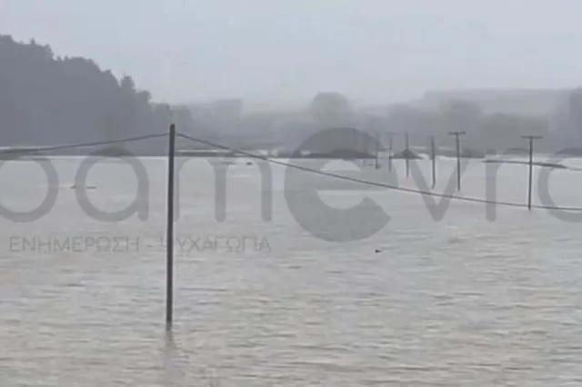 Κακοκαιρία: Πνίγεται το Σουφλί, κλειστός ο δρόμος προς Δαδιά