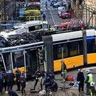 Μιλάνο: Εκτροχιάστηκε τραμ – Ένας νεκρός και δεκάδες τραυματίες