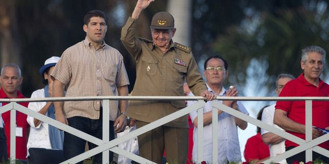 Κούβα: Αμερικανοί αξιωματούχοι συναντήθηκαν με τον εγγονό του Κάστρο