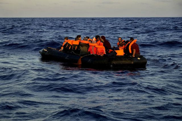 Λιβύη: 53 μετανάστες νεκροί ή αγνοούμενοι μετά την ανατροπή λαστιχένιας λέμβου