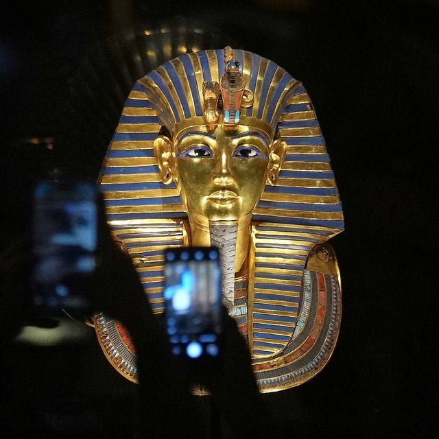 Η ολόχρυση μάσκα του Τουταγχαμών
