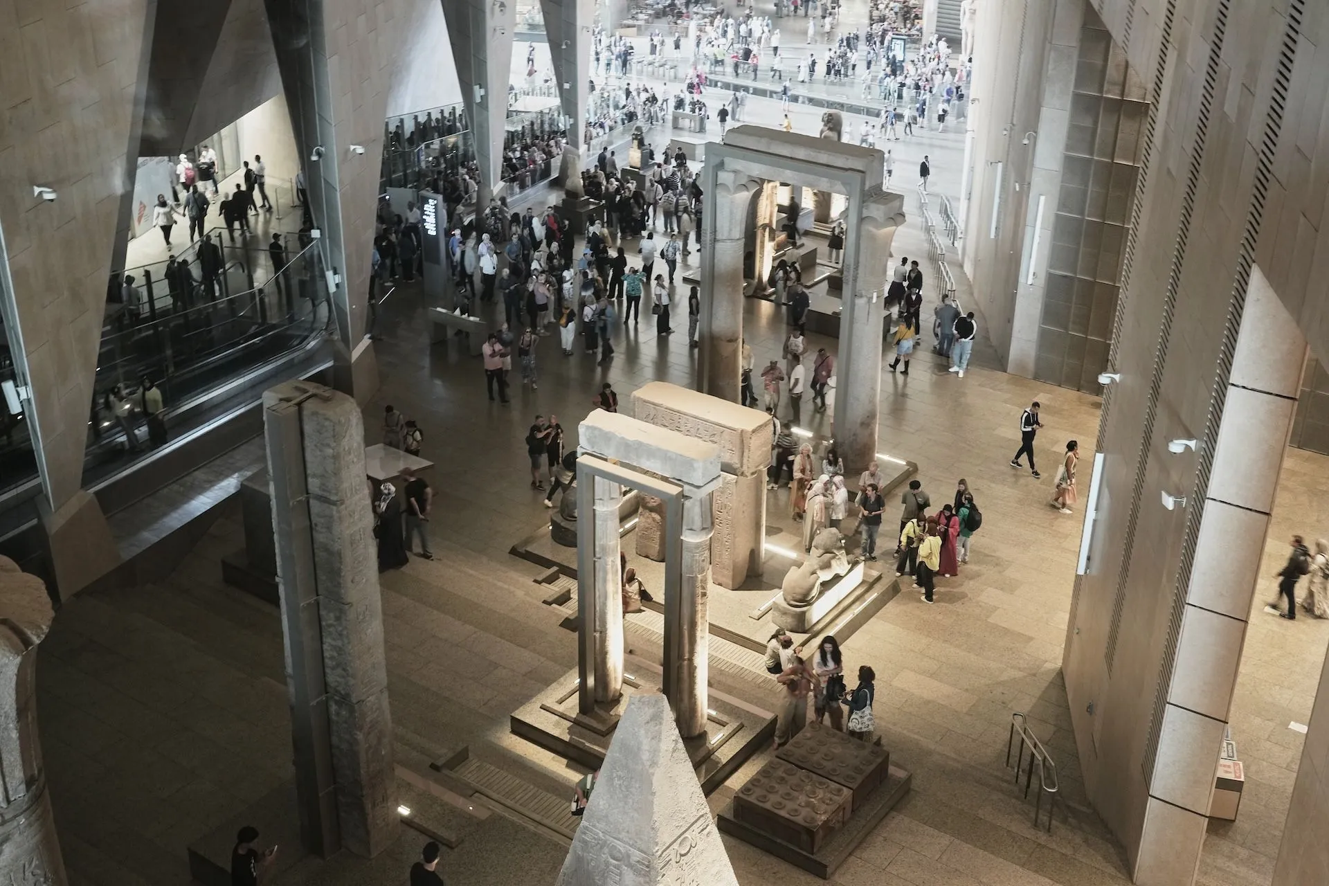 Μέσα στο Μεγάλο Αιγυπτιακό Μουσείο