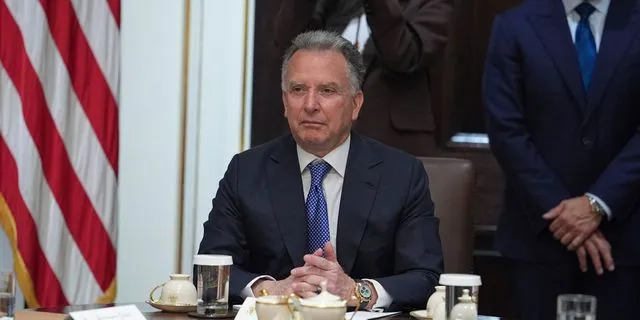 Συνάντηση Γουίτκοφ – Αραγτσί την Παρασκευή στην Κωνσταντινούπολη