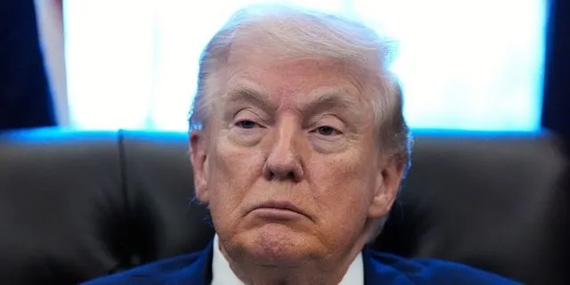 Ο Τραμπ έσβησε το βίντεο με τους Ομπάμα ως πίθηκους – Για “λάθος υπαλλήλου” μιλά ο Λευκός Οίκος