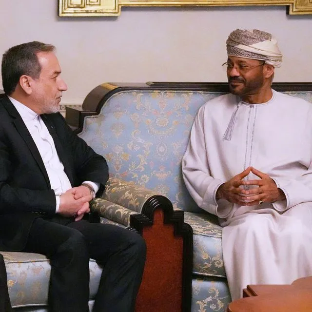 Τι γνωρίζουμε μέχρι τώρα για τις συνομιλίες ΗΠΑ – Ιράν