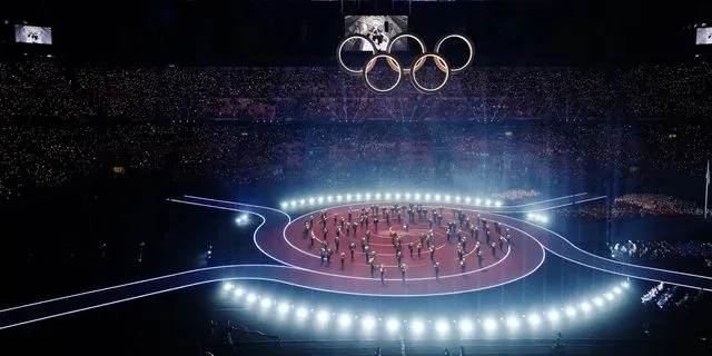 Η ΔΟΕ αποκλείει τρανς και ίντερσεξ άτομα από αγώνες γυναικών